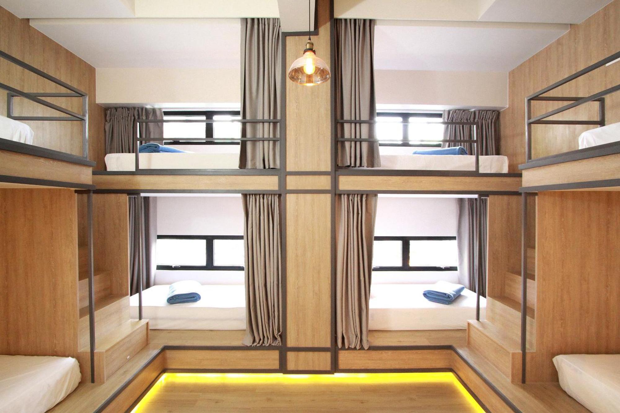 Bed 8-Bed Mixed Dormitory Room