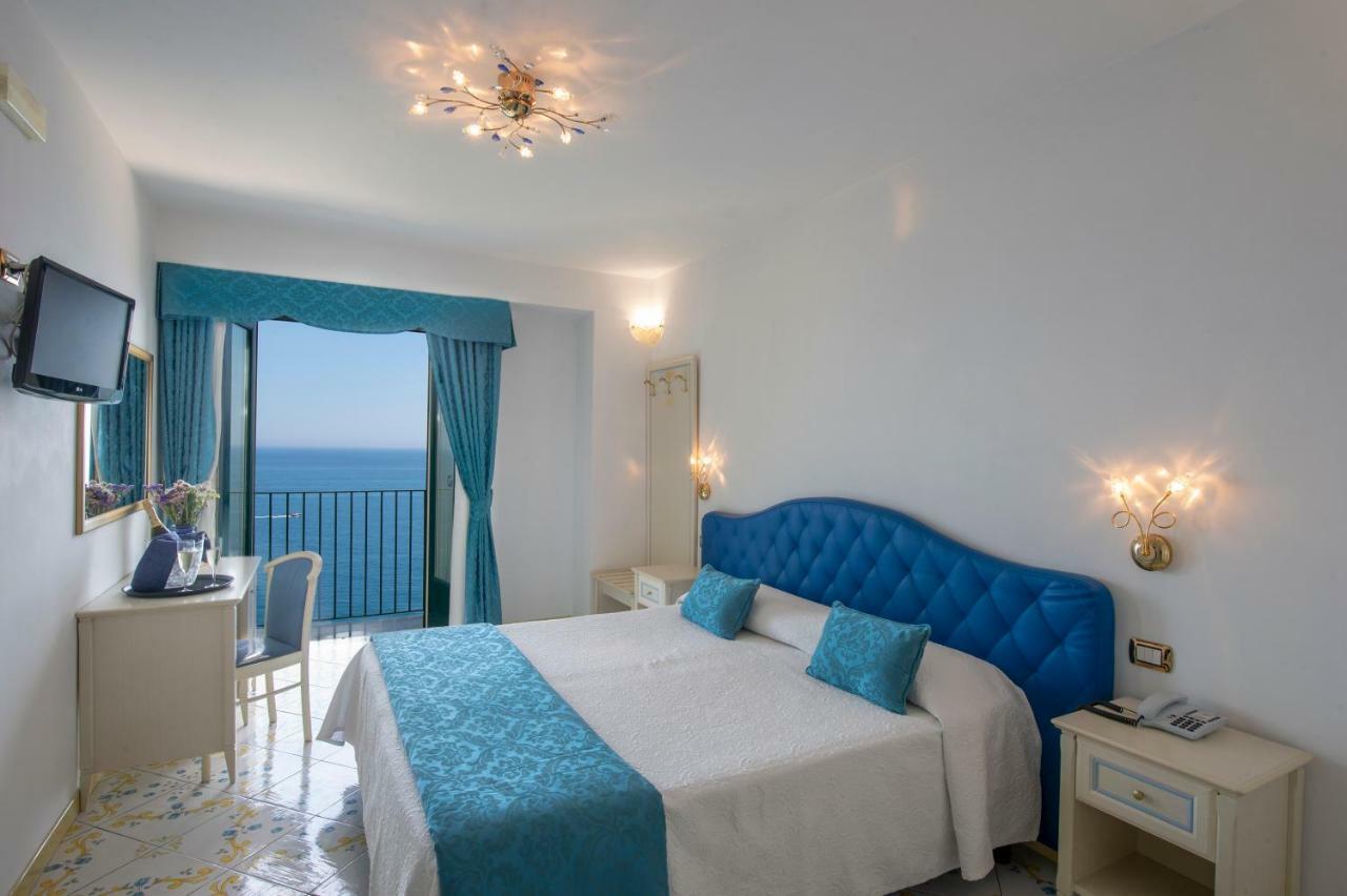 Double Room Sea View,1716529532:JPEG