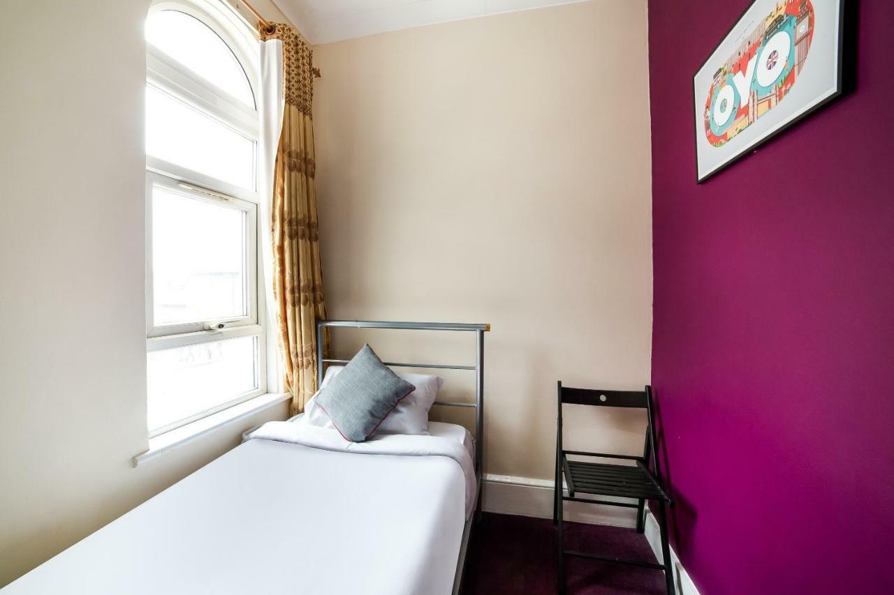 Standard Single Room,830277707:JPEG