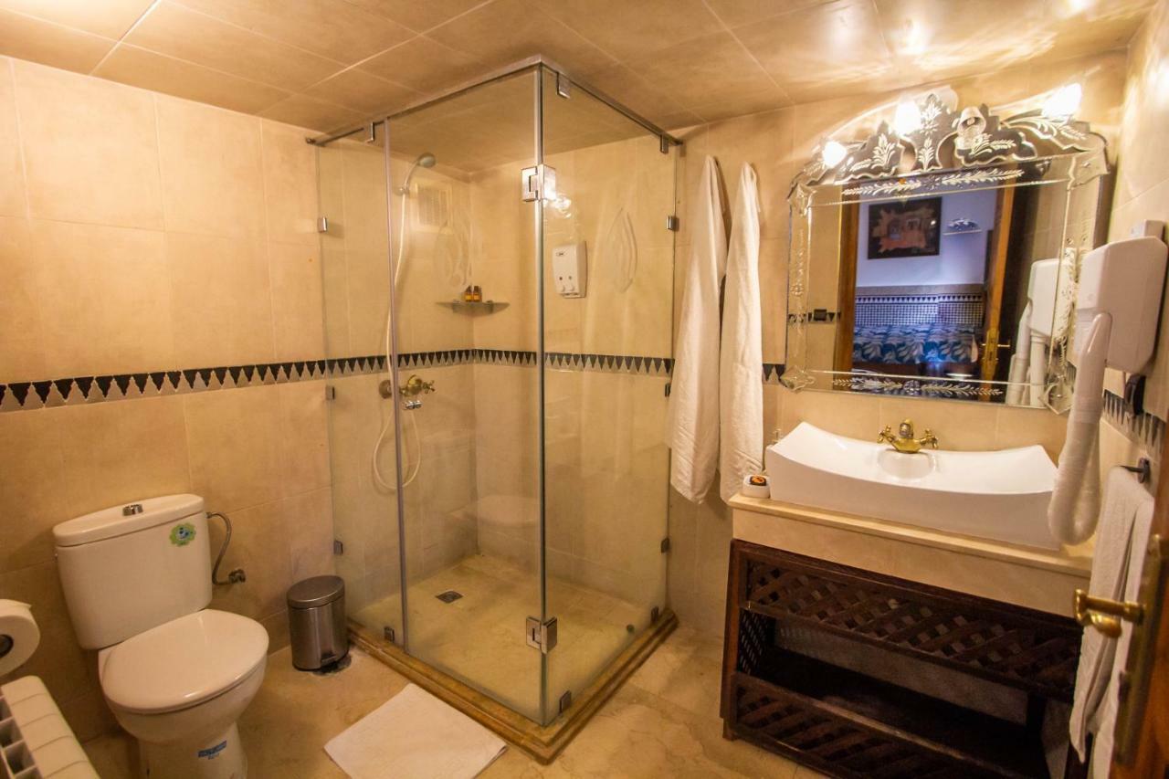 Economy Double or Twin Room