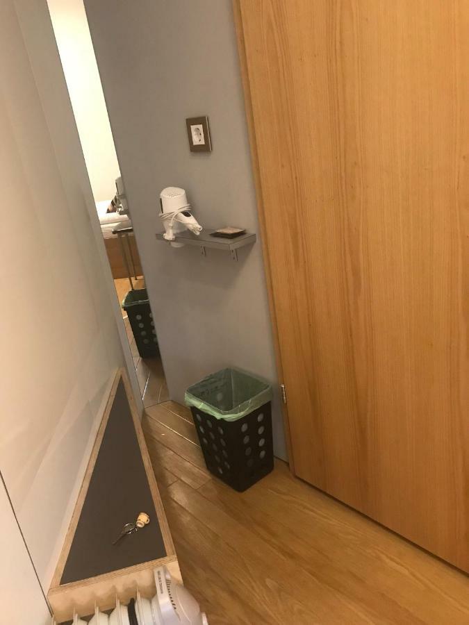 Economy Single Room