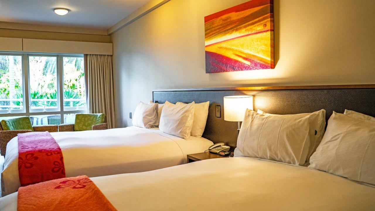 Standard Twin Room one King one Queen Bed