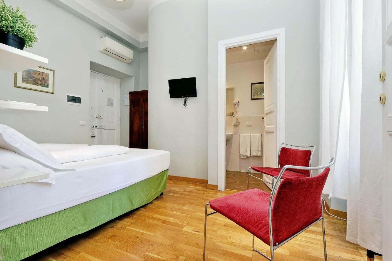Suite Kitchenette