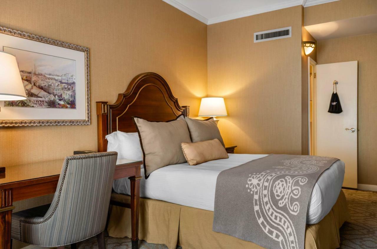 Chambre Lit Queen-Size Deluxe