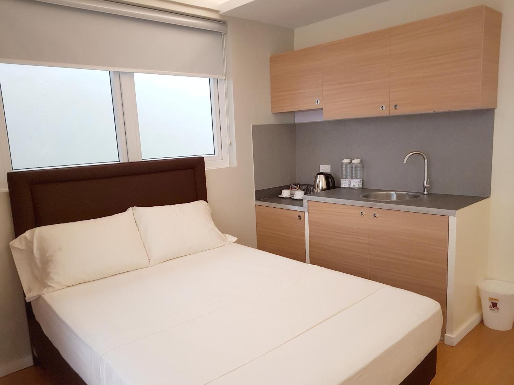 Twin Room Bath