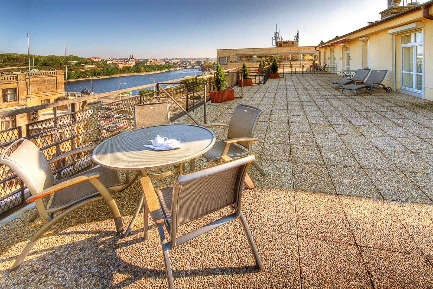 Roof top terrace suite