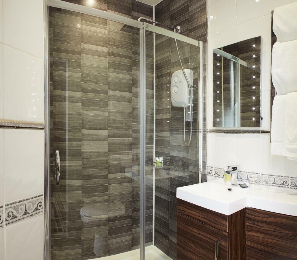 Four-Poster Ground Floor Room Ensuite