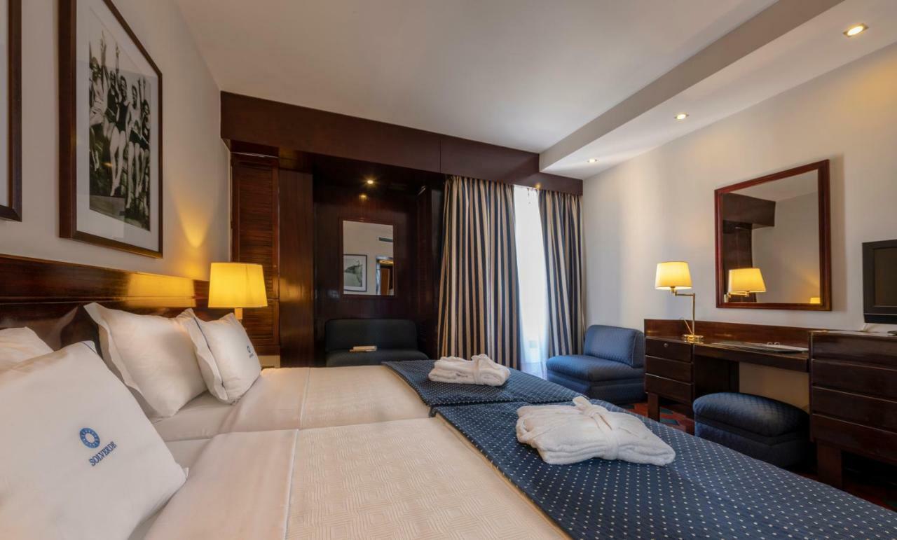Double or Twin Room Land View