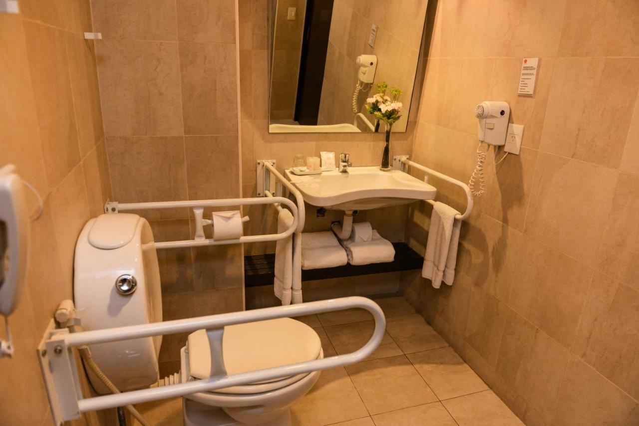 Quarto Queen com Acesso a Pessoas com Mobilidade Condicionada