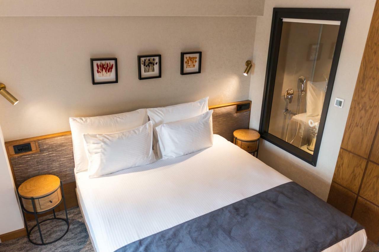 Double or Twin Room City View