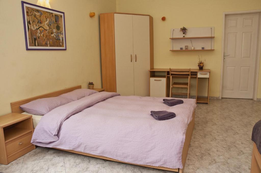 Chambre Double avec Salle de Bains Commune