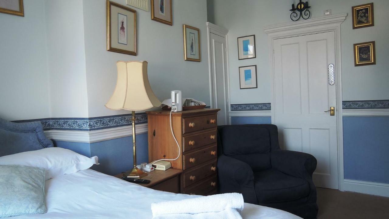 Double Room Private Bathroom