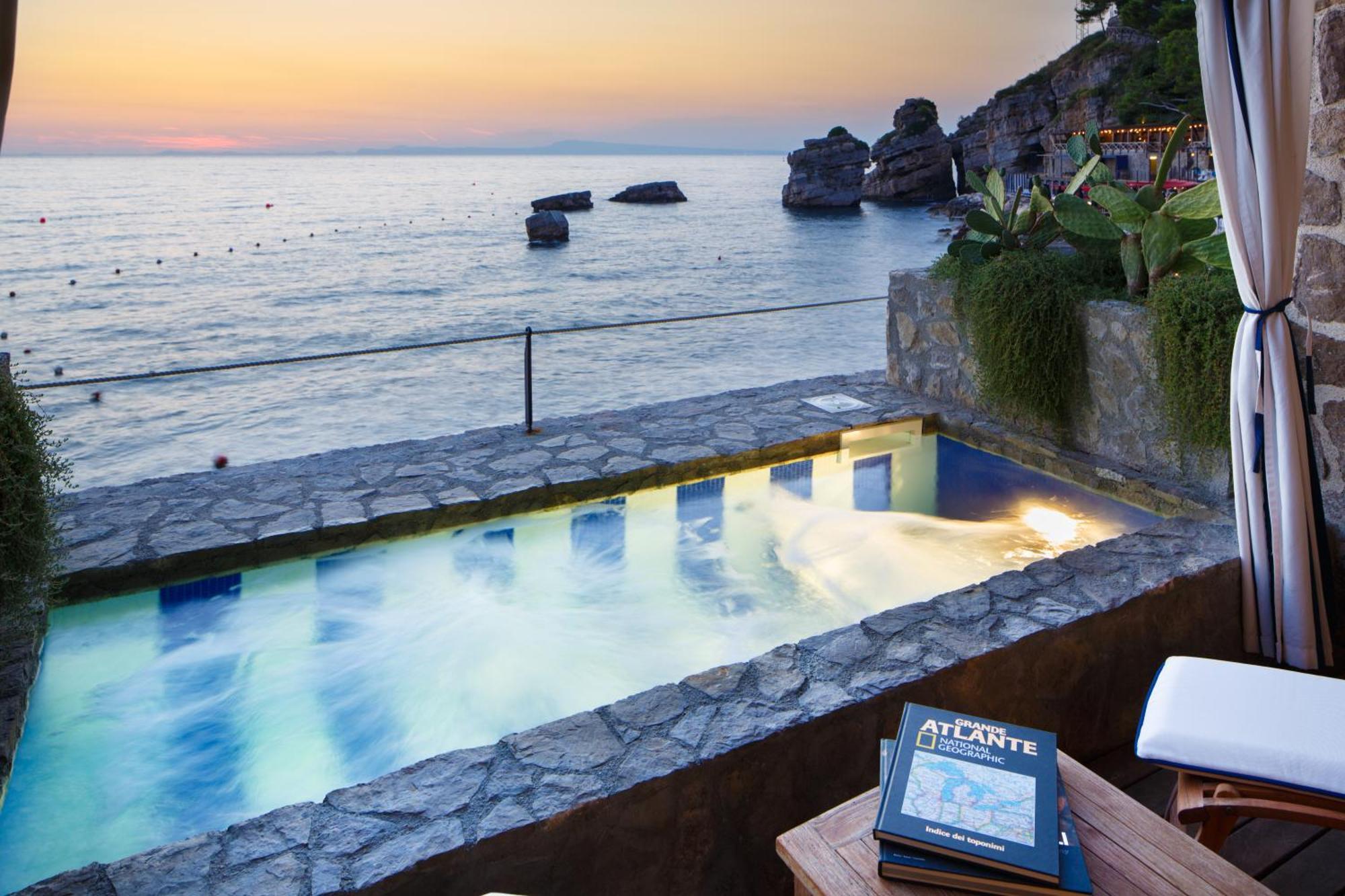 Zimmer Paradise mit eigenem Pool