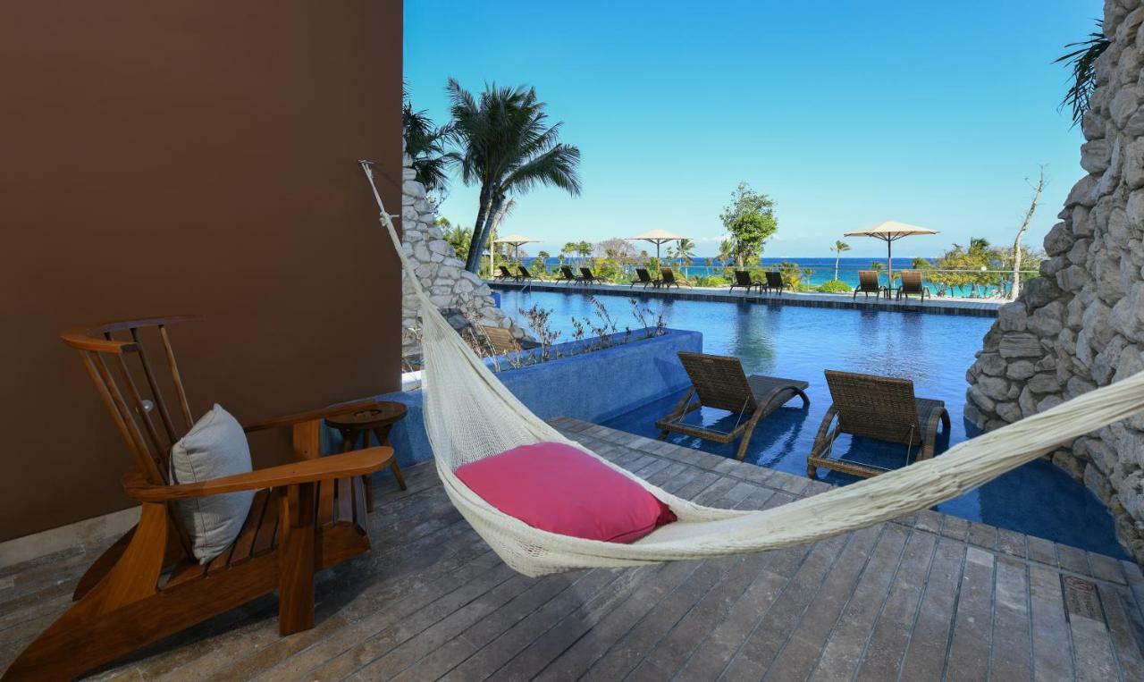Acomodação de Frente para o Mar com Acesso Direto à Piscina