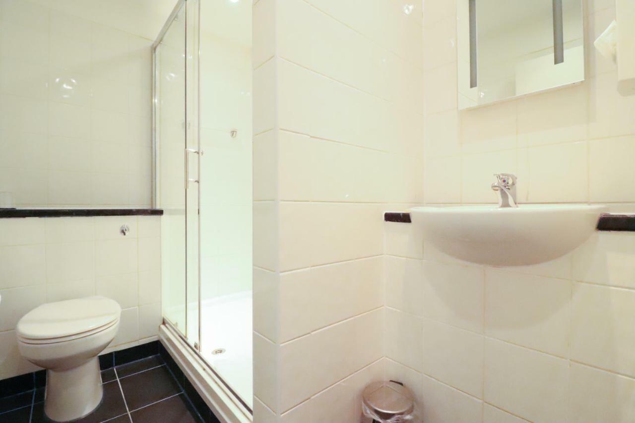 Double or Twin Room Dog Friendly