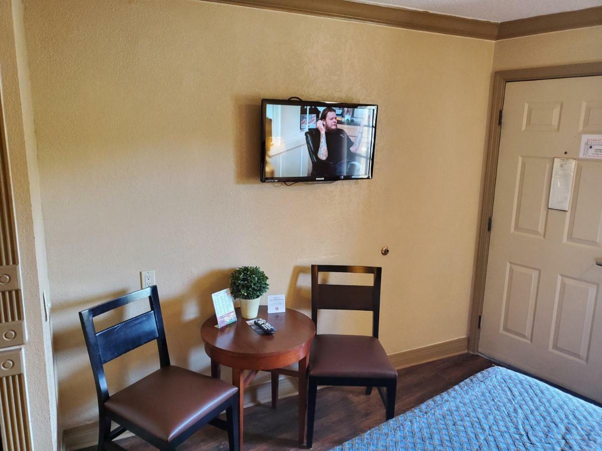 Queen Suite
