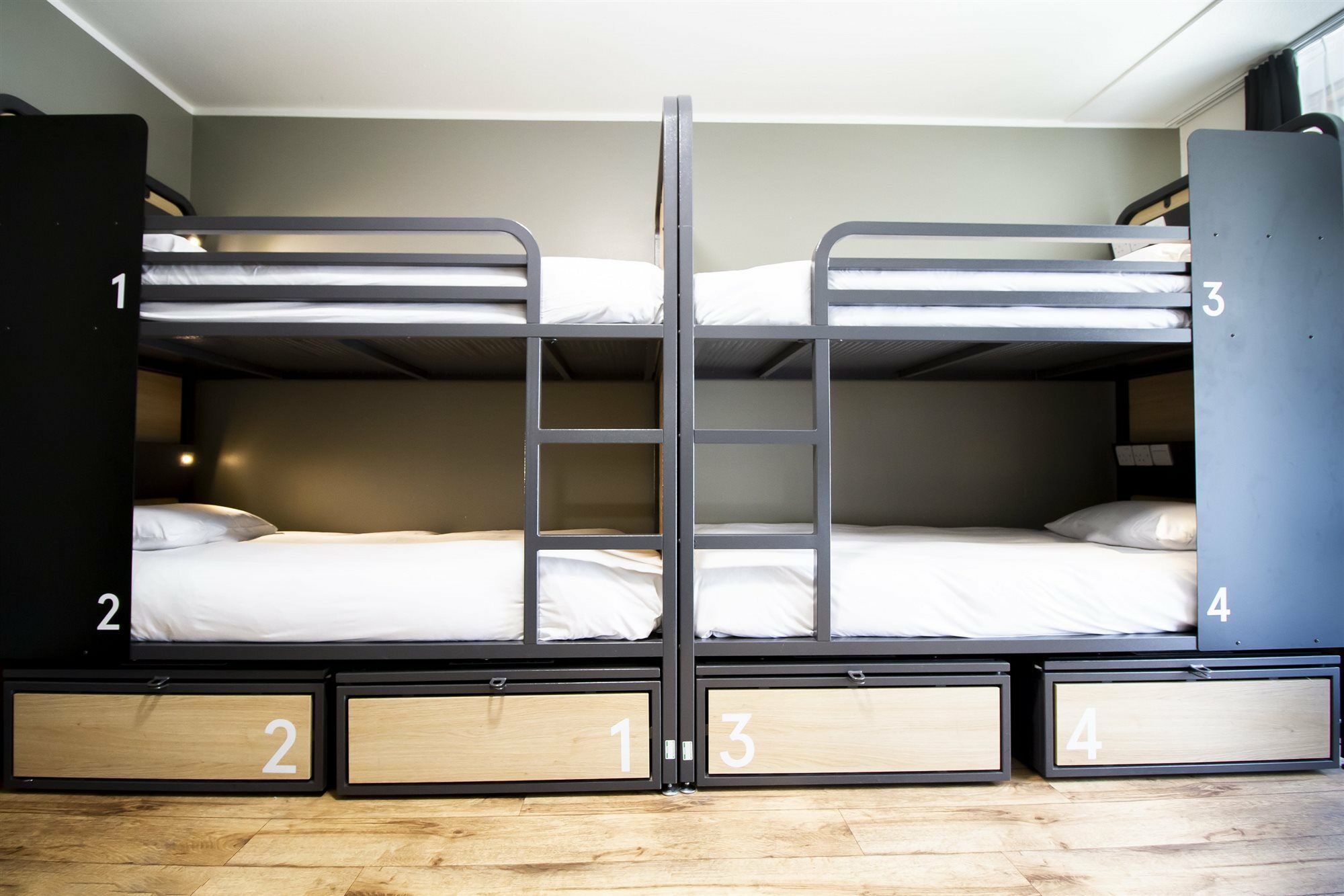 Private 4-bed Room - Ensuite