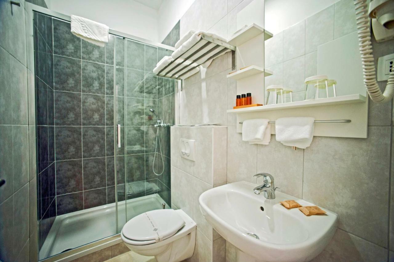 Standard Double or Twin Room Balcony