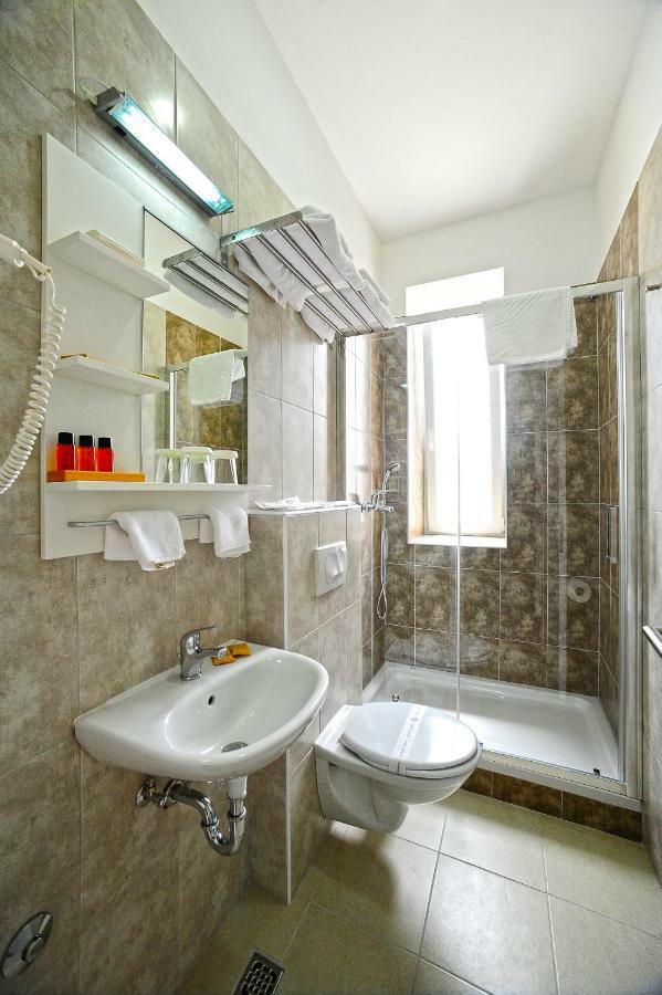 Deluxe Double or Twin Room Balcony