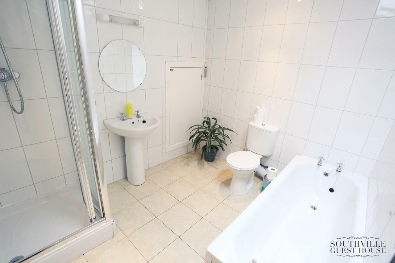Basic Triple Room with Shared Bathroom,887475340:JPEG