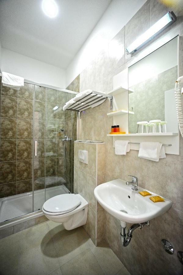 Deluxe Double Room Extra Bed
