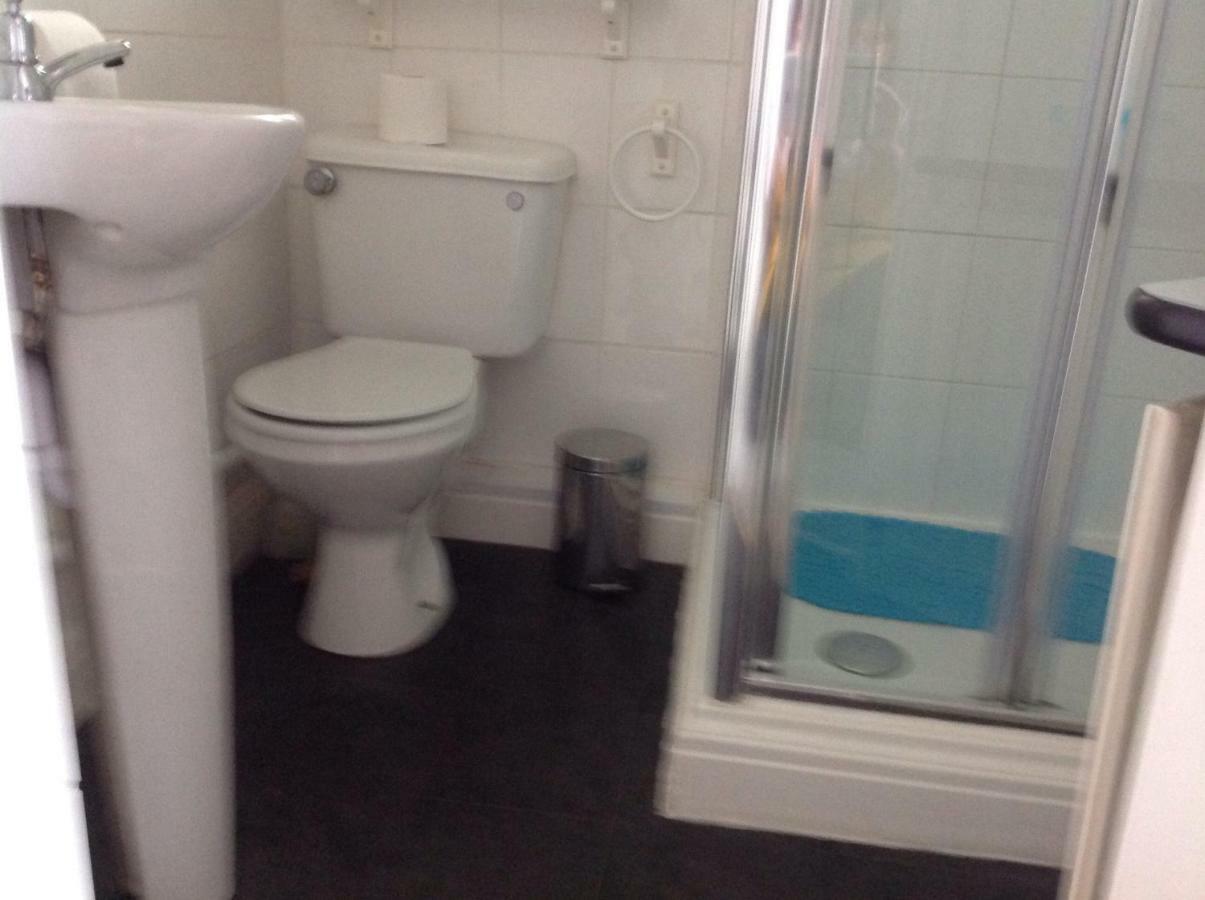 Single Room Shower First Floor