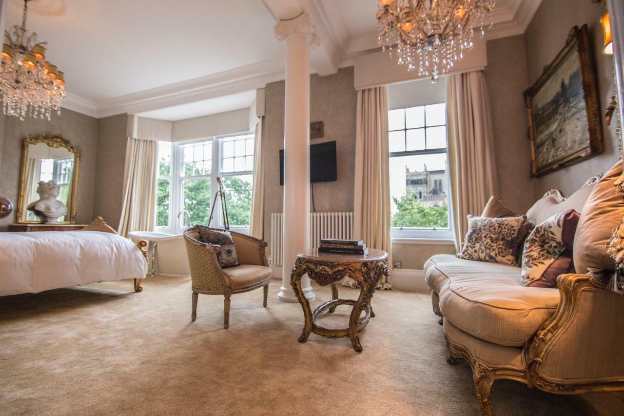 Deluxe Suite