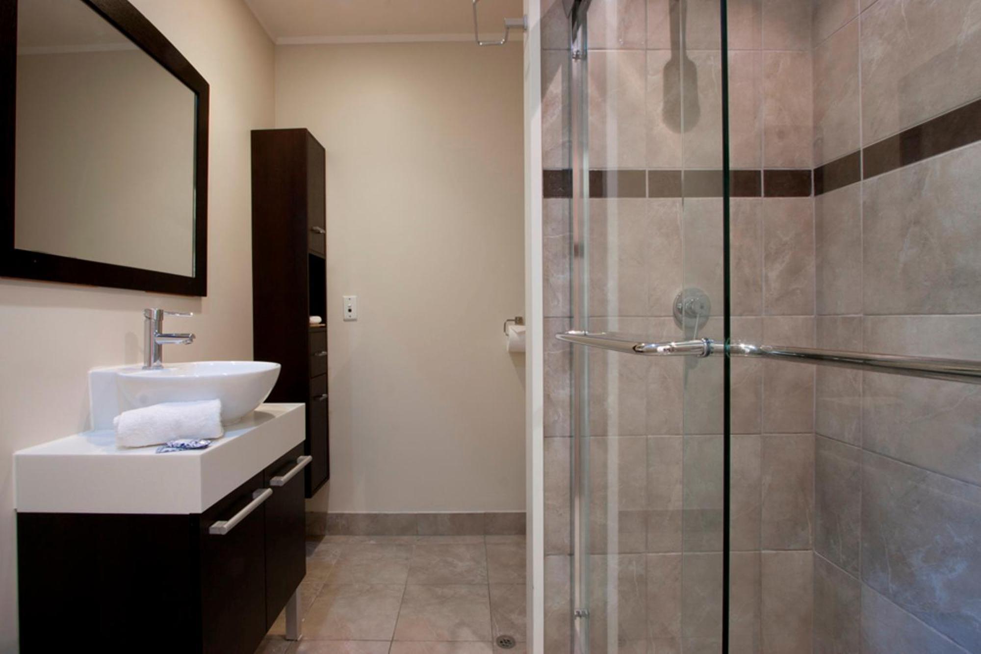Premium Double or Twin Room,676485678:JPEG