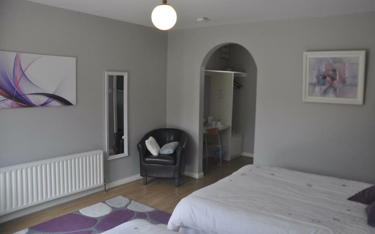 Double or Twin Room Mountain View