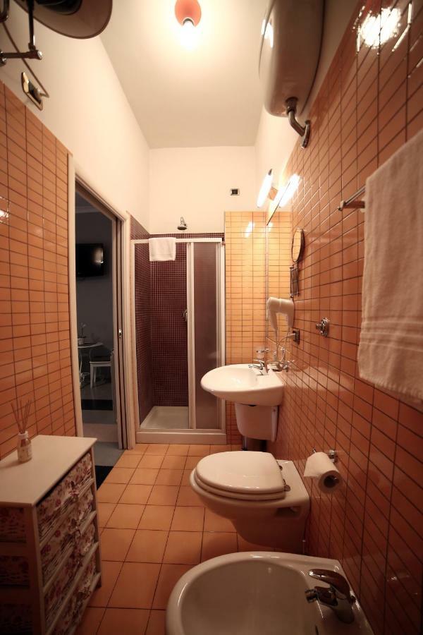 Double Room Private Bathroom