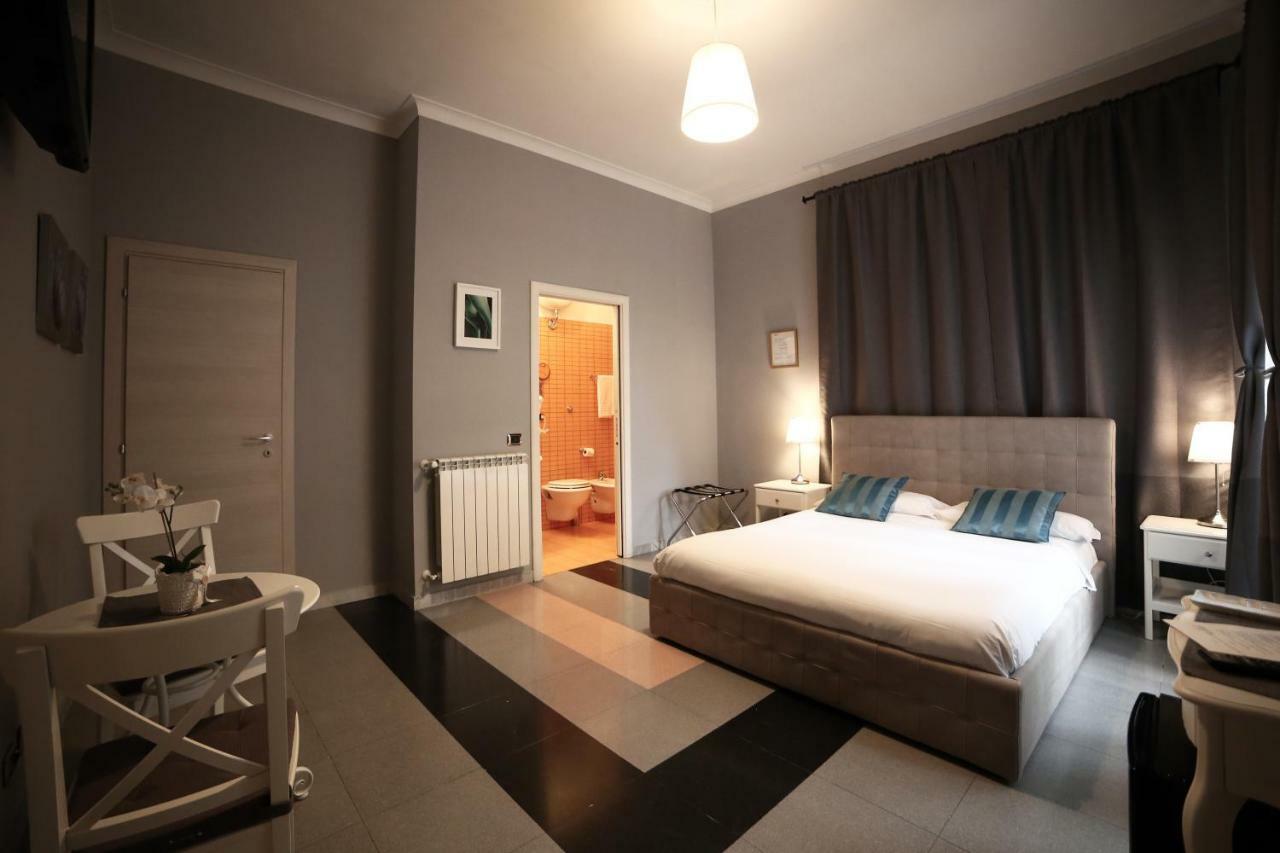Double Room Private Bathroom