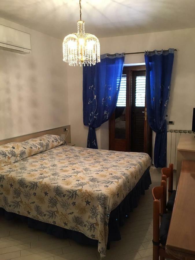 Double or Twin Room Private Bathroom