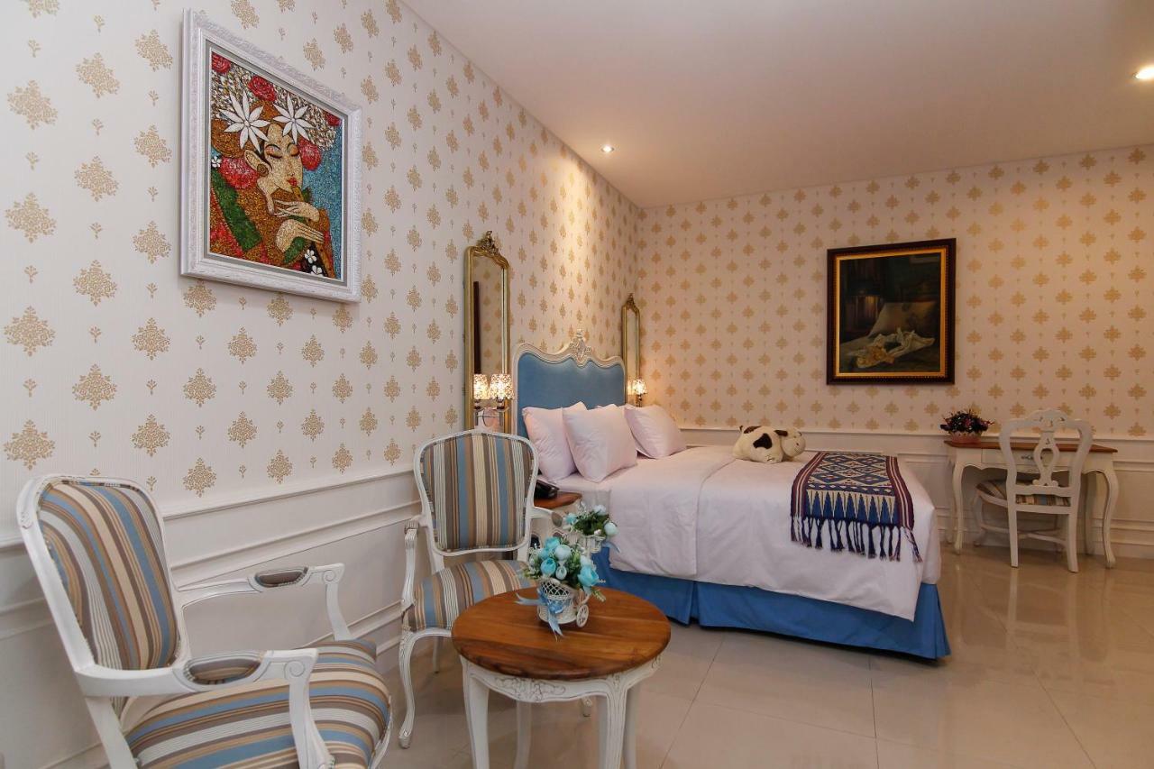 One-Bedroom Suite,860933774:JPEG