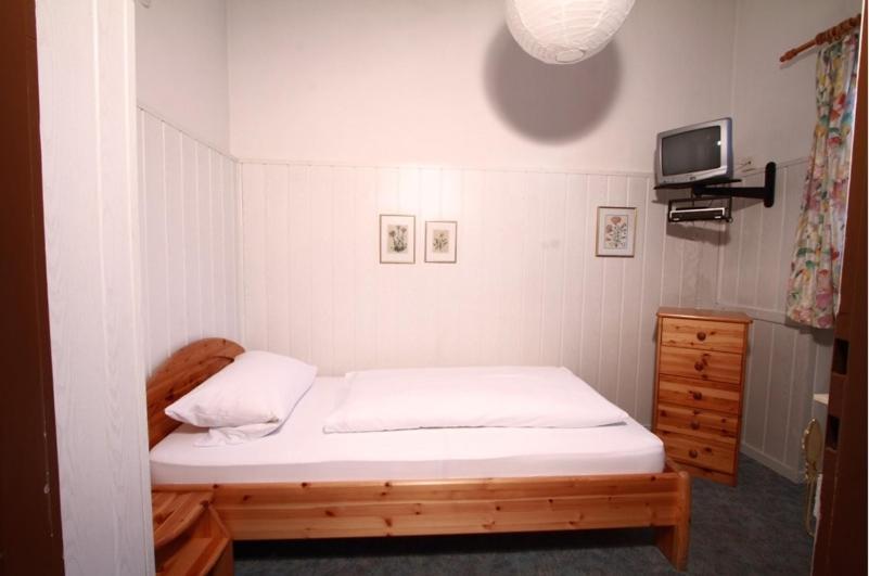 Single Room,1005417406:JPEG