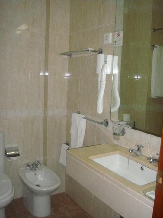 Family Room,690478902:JPEG