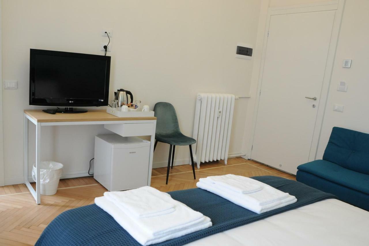Double Room Private Bathroom