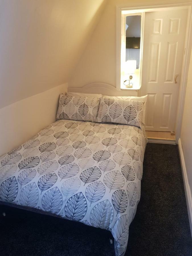 Small Double Room Shower