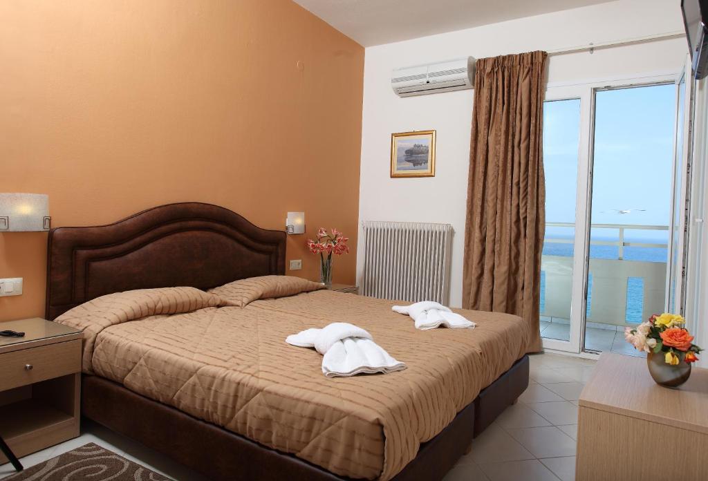 Double or Twin Room with Sea View,1580325815:JPEG