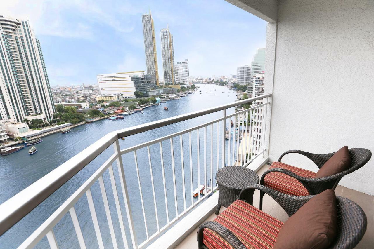 Deluxe Balcony King