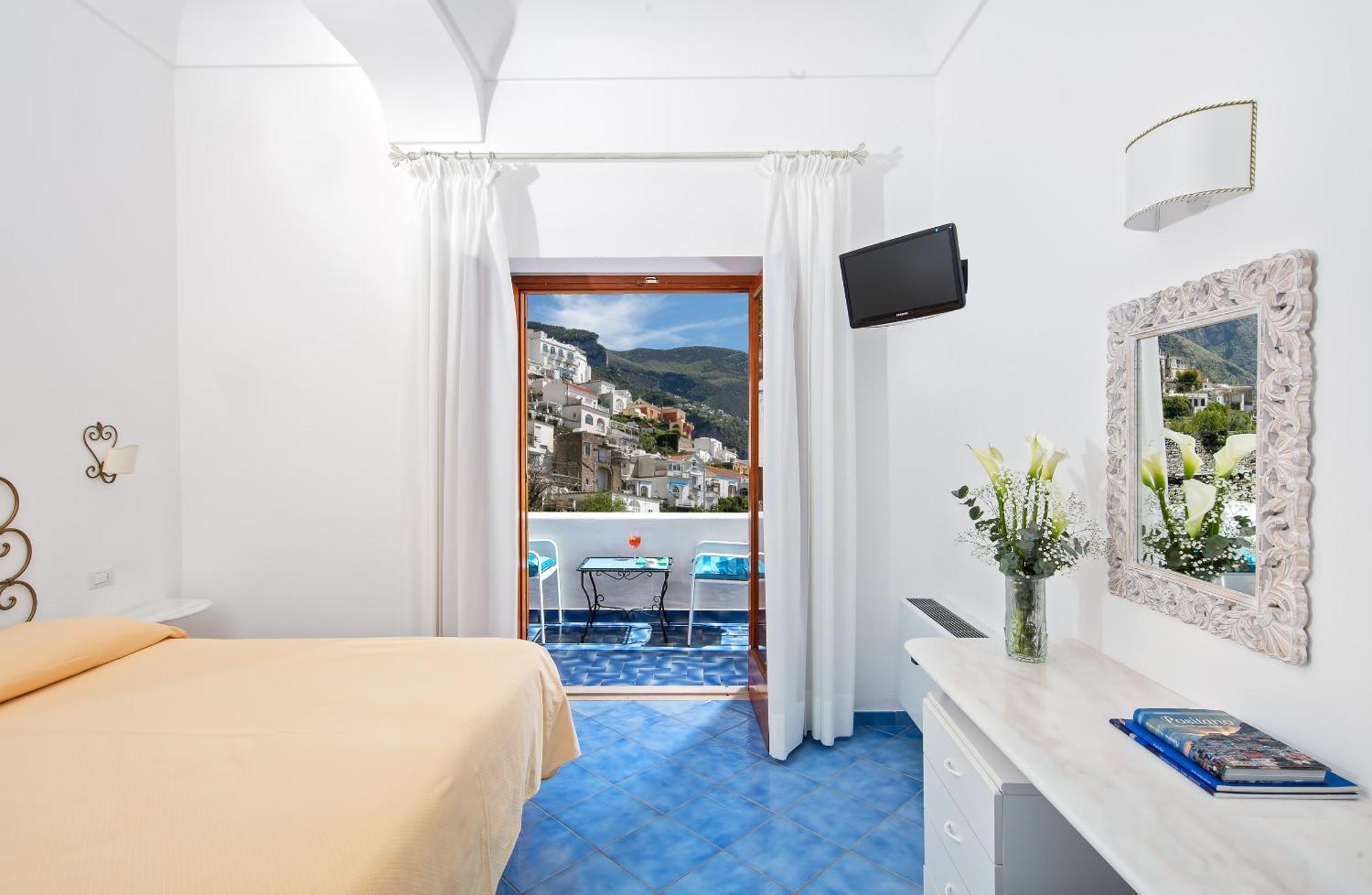 Standard Double or Twin Room Partial Sea View