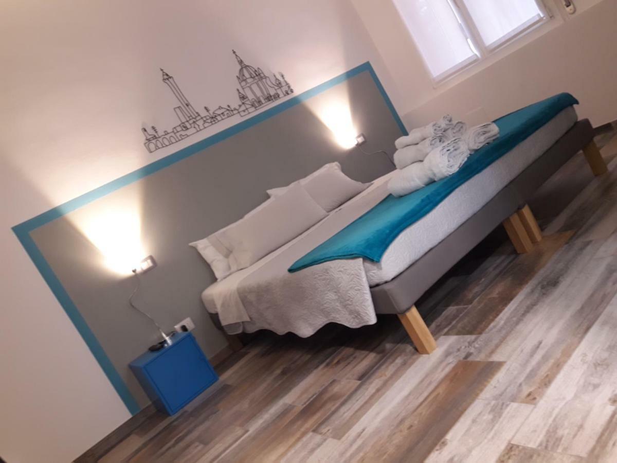 Double or Twin Room Private Bathroom