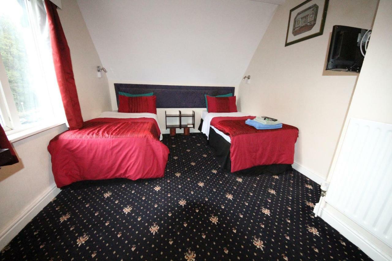 Economy Twin Room