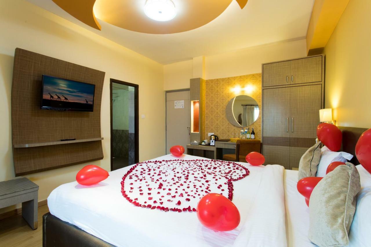 Deluxe Double Room 24 hours Check on First Spa Treatment & One-Way Complimentary Airport Transfer