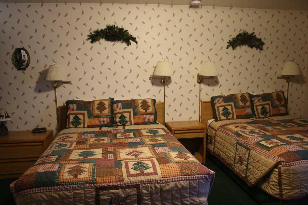Queen Room Two Queen Beds