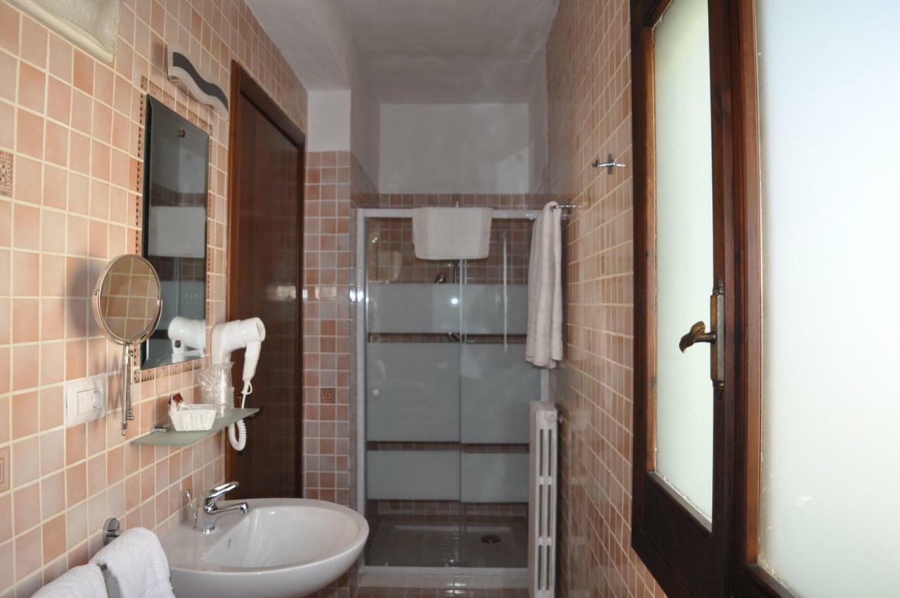 Deluxe Double Room Side Sea View
