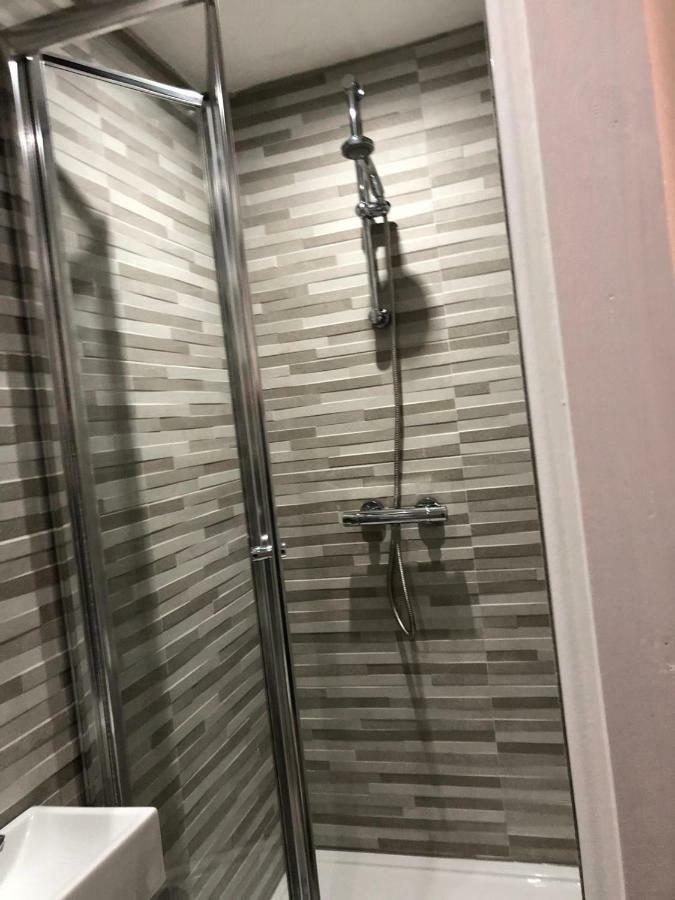 Economy Double Room no window