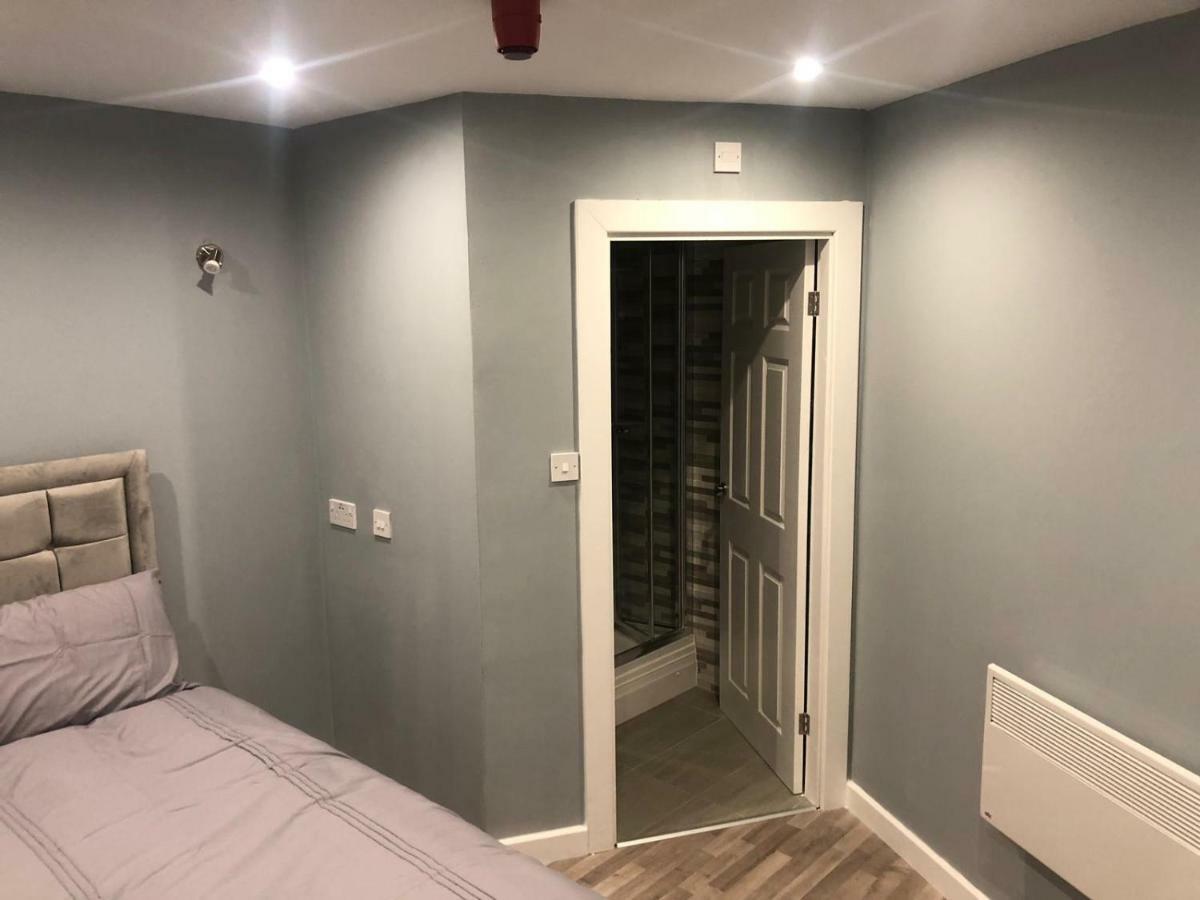 Economy Double Room no window