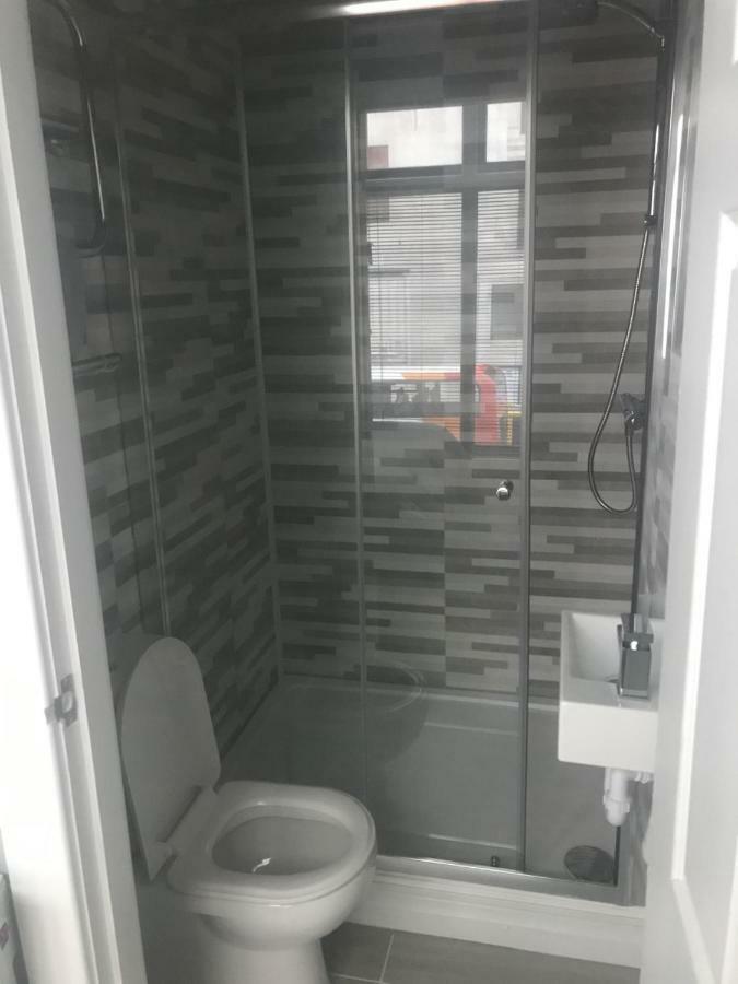 Economy Double Room no window