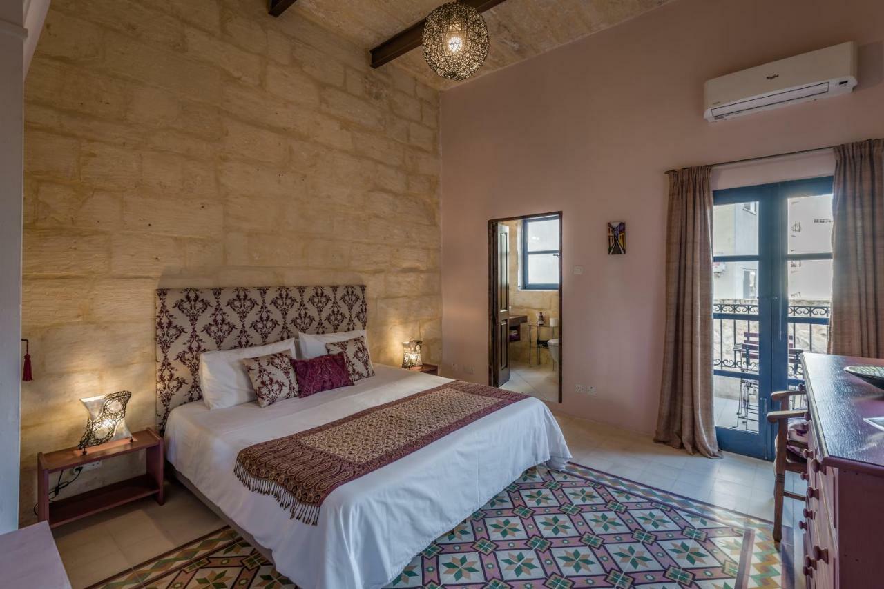 Queen Room Balcony