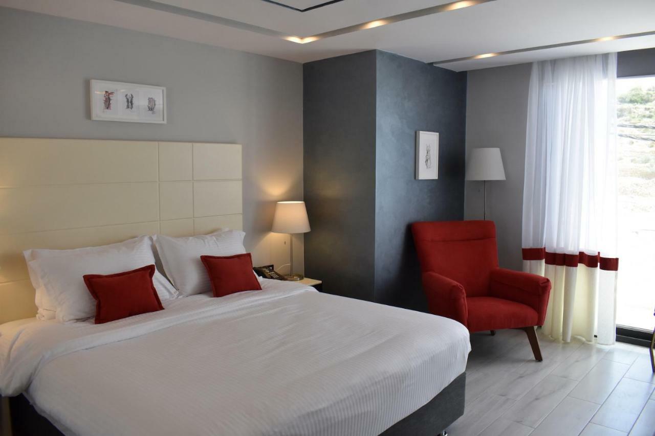 Deluxe Double or Twin Room Balcony